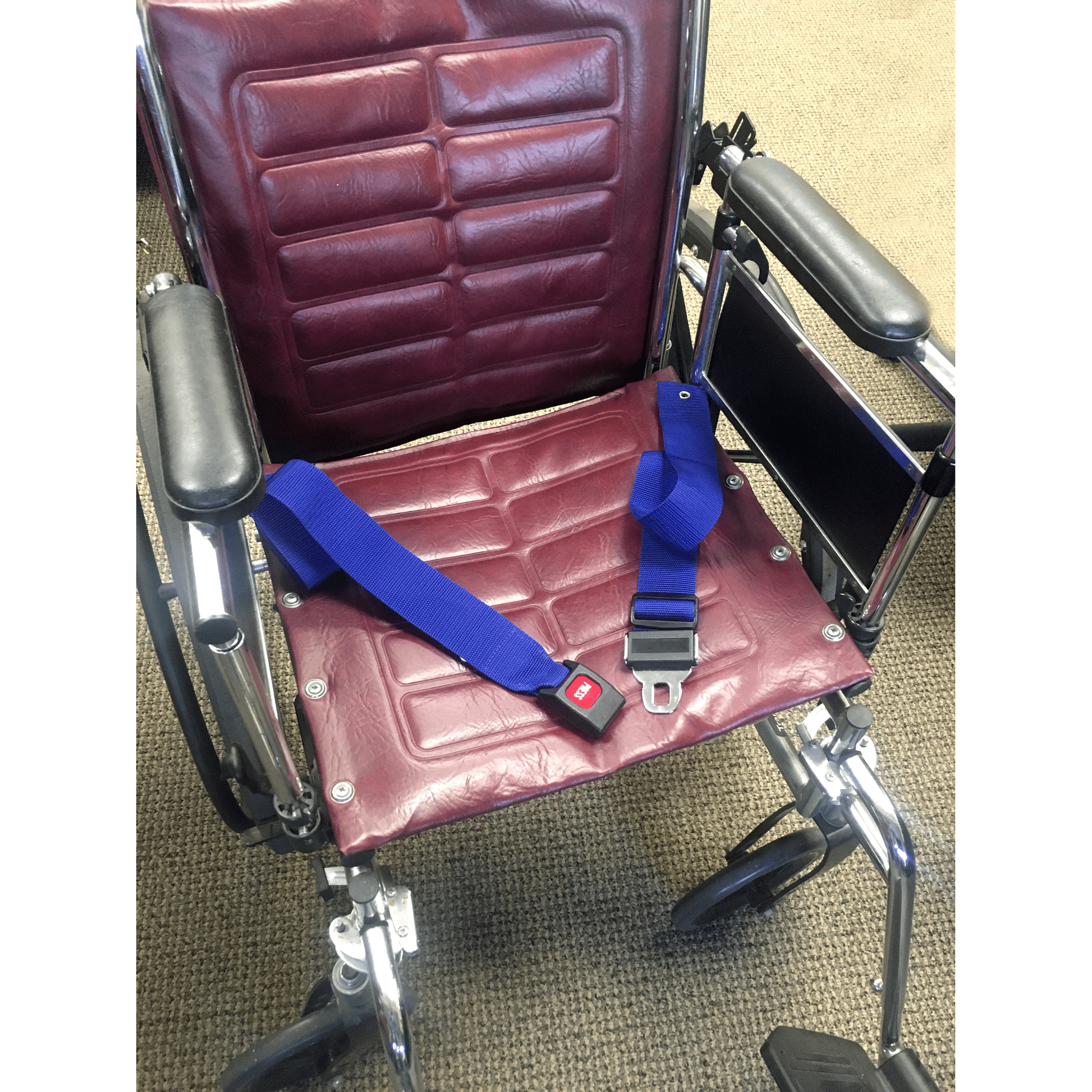 Resident-Release Econo Seat Belt shophomemed