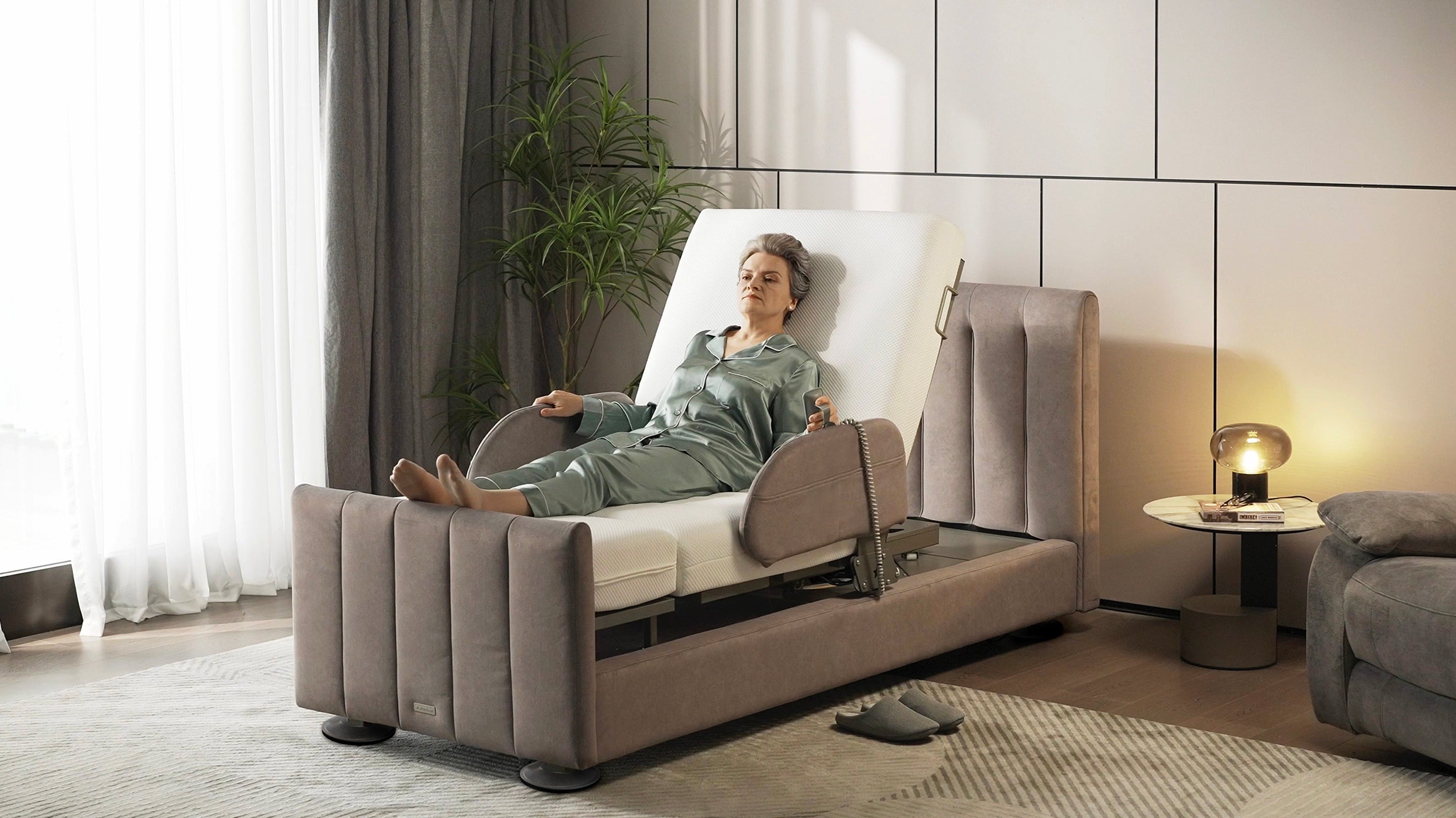 Arlo Rotating Bed with 90° Swivel Exit and Adjustable Head & Foot