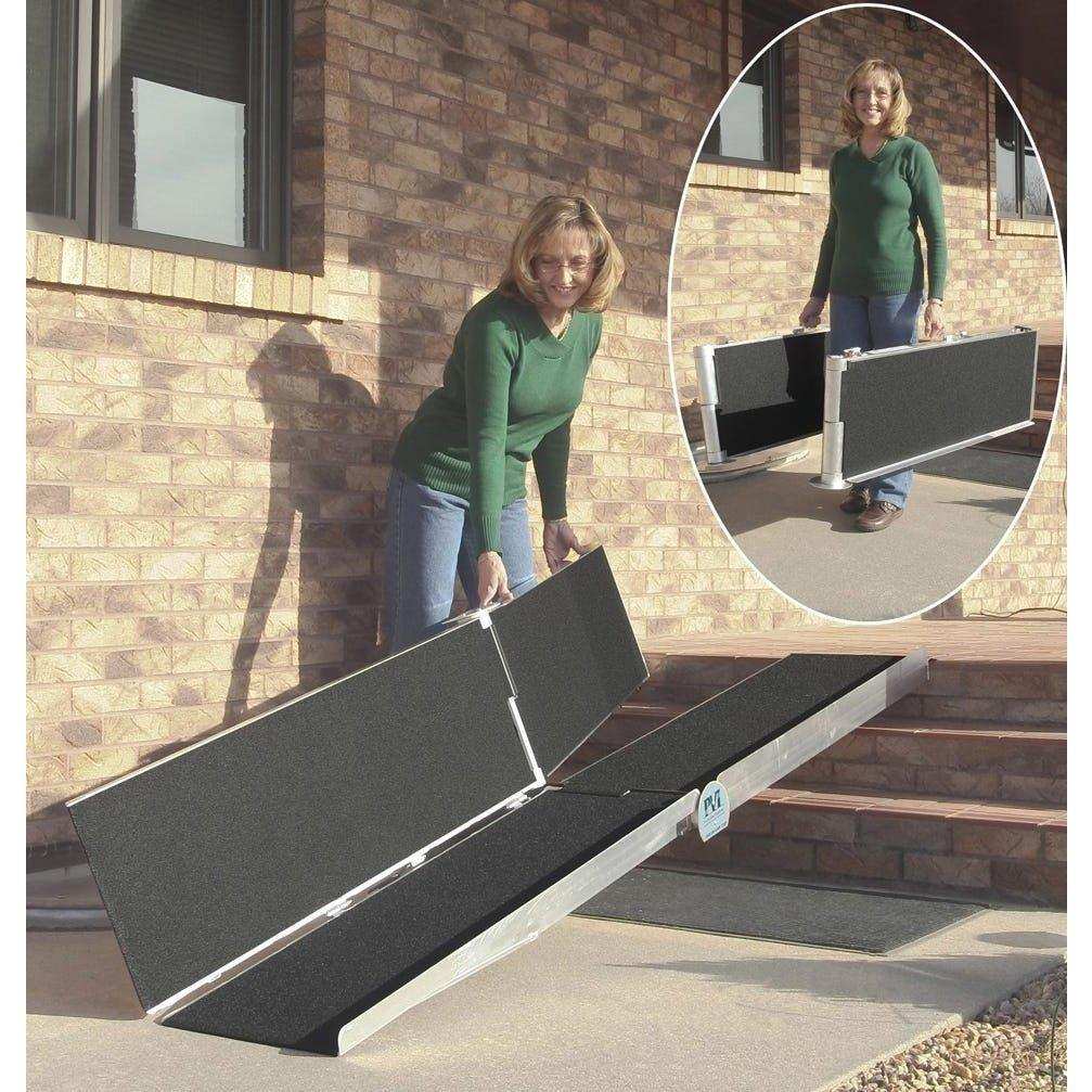Prairie View Industries Multifold Ramp 7' x 30" - Shop Home Med