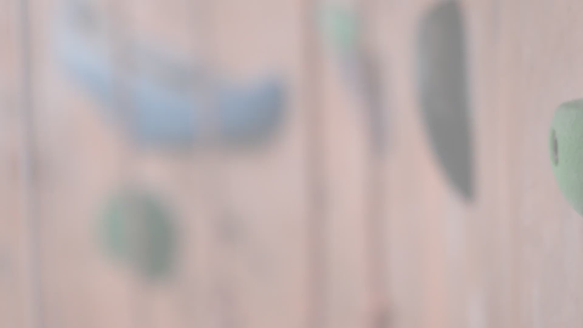 Load video: Nexcare Max Hold Waterproof Bandages