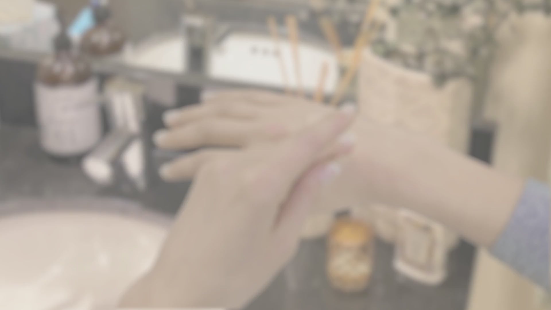 Load video: Nexcare Duo Assorted Bandages