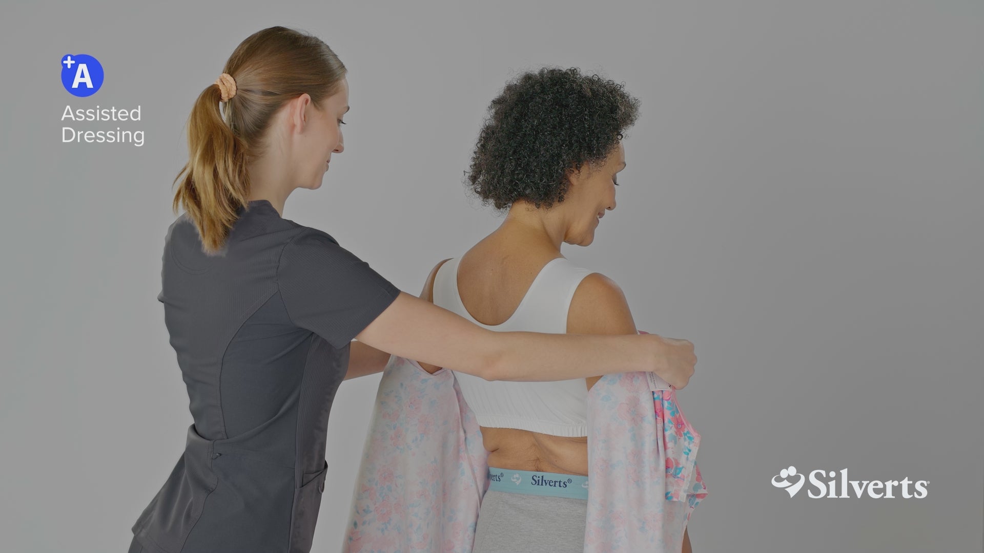 Cargar vídeo: Camisón de hospital y atención domiciliaria Silverts para mujer sin costuras