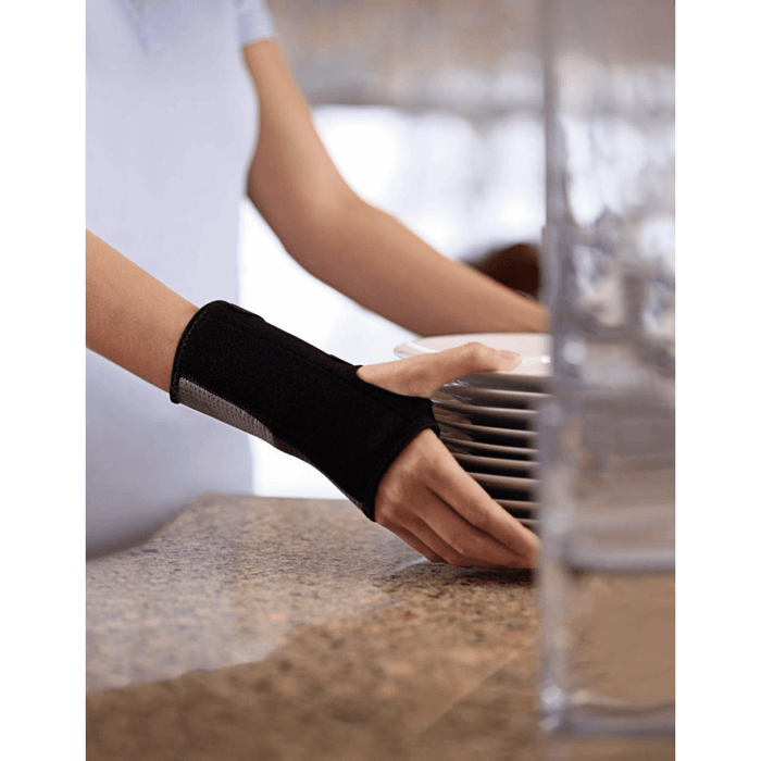 Ace Adjustable Reversible Wrist Splint Brace